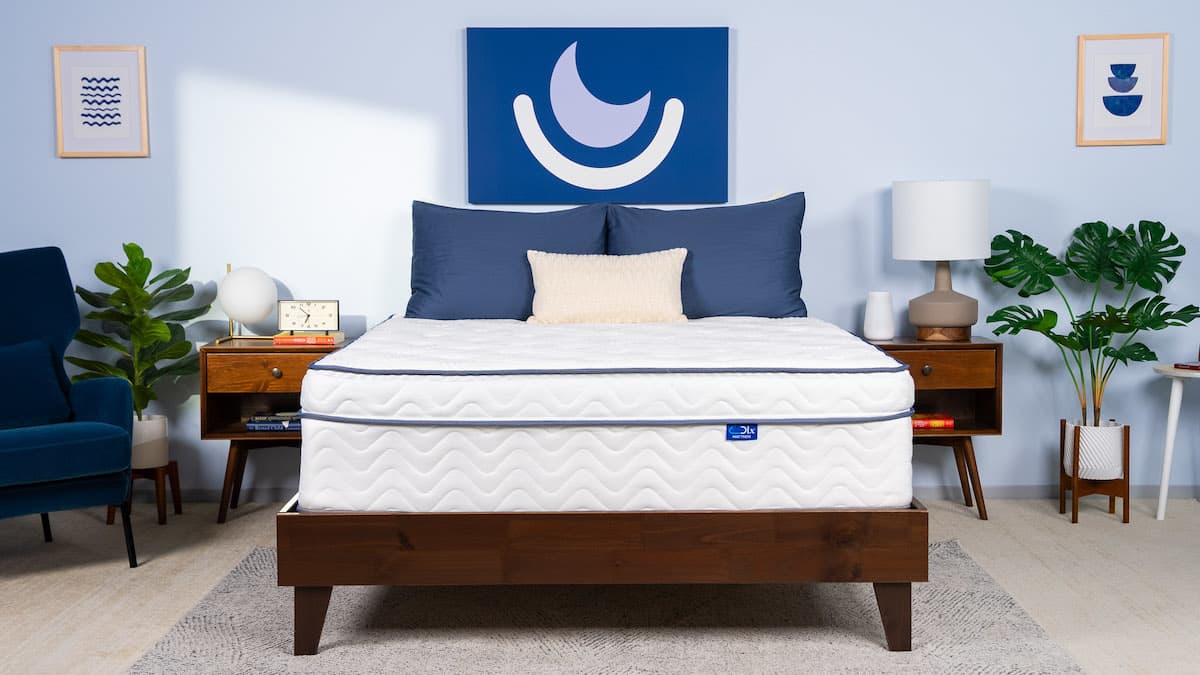 Sleep Doctor's proprietary photo of the DLX Premier Hybrid mattress